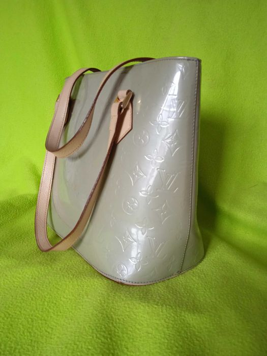 Дамска чанта Louise Vuitton