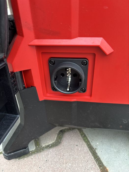 Lampa de santier Milwaukee M18 ONESLDP Proiector Lanterna