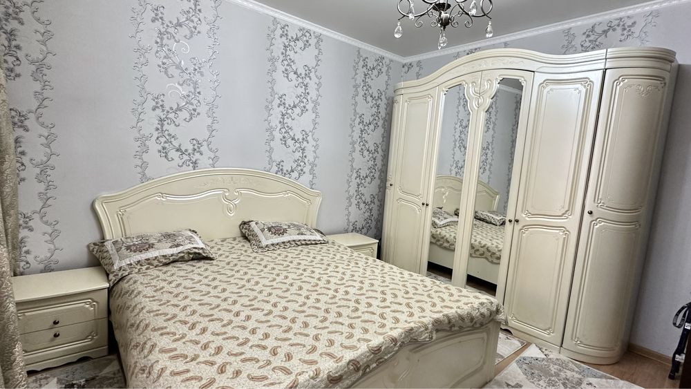 Спальный гарнитур