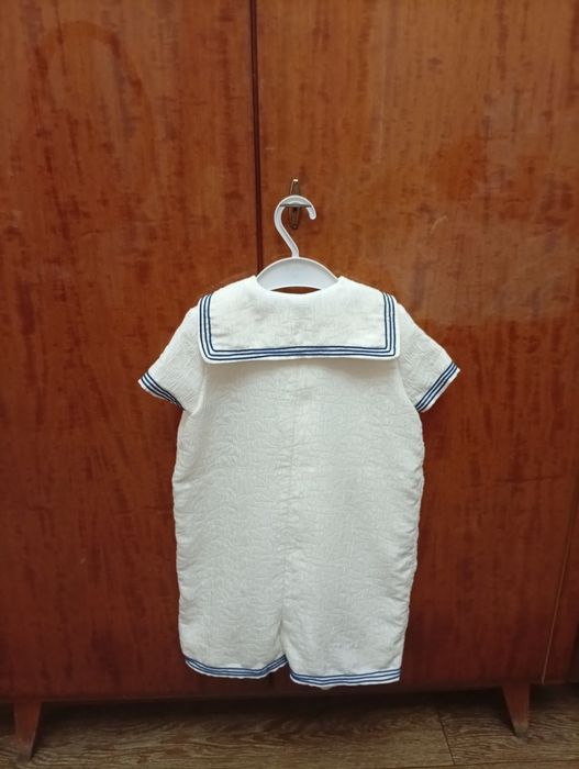 Продаю матроску для мальчика 3,4 лет.