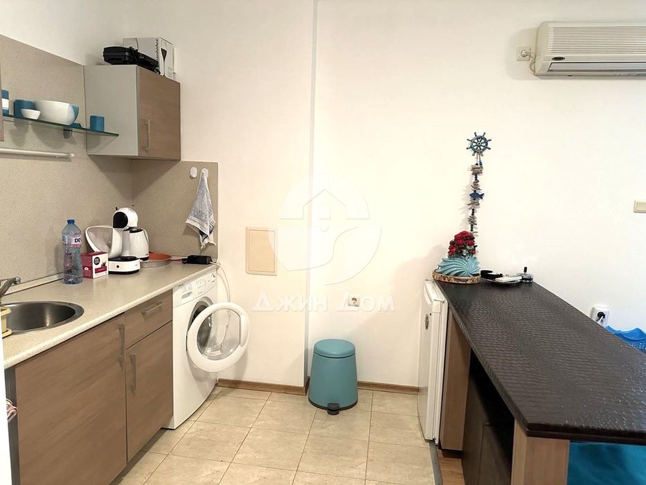 Продава се Двустаен апартамент в к.к. Слънчев бряг - 71 кв.м за 1085 €/кв.м - Снимка #3