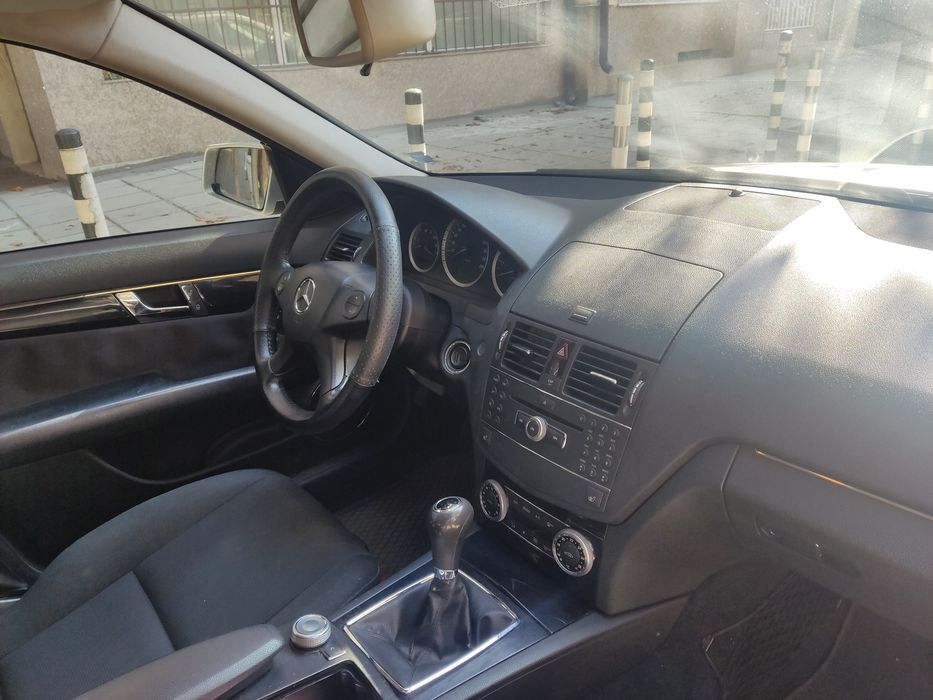 Мерцедес  *С200*