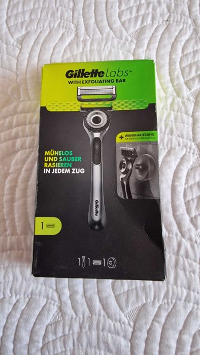 Aparat de ras Gillette Labs, 1 rezerva, suport magnetic
