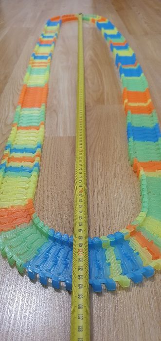 Circuit Magic cu masinuta luminoasa
