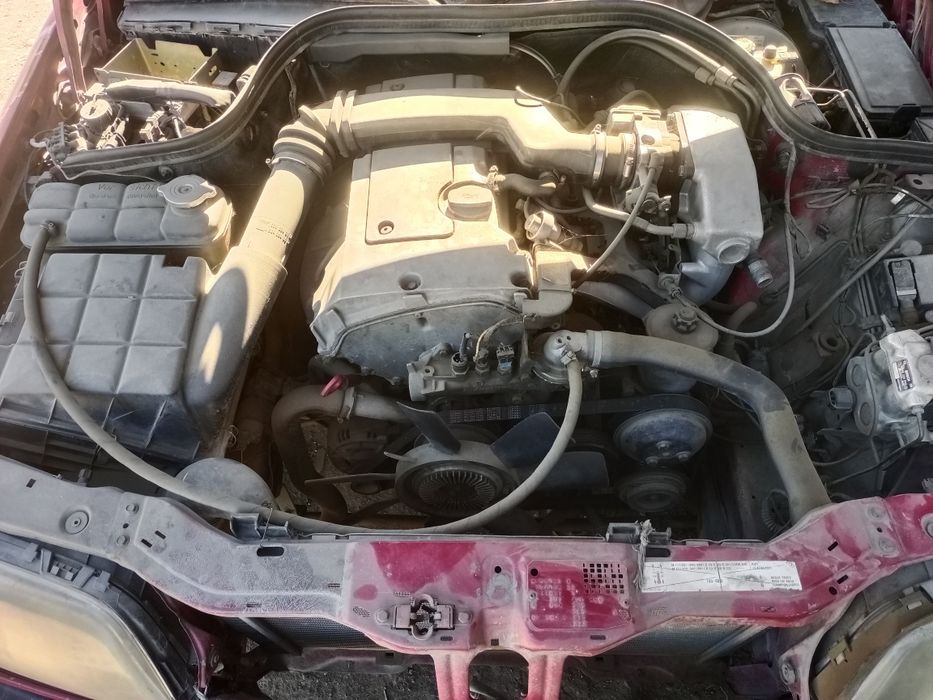 Продам mercedes c180