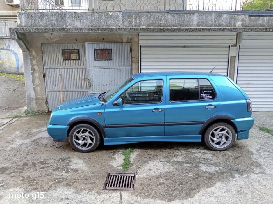 Volkswagen Golf 1.8