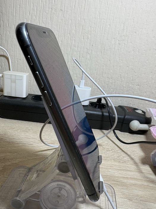 iPhone 11 ,64 гб