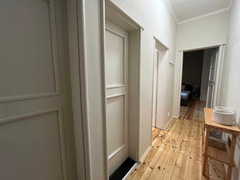 Дава се под наем Двустаен апартамент в София, Център - 55 кв.м за 650 € - Снимка #2