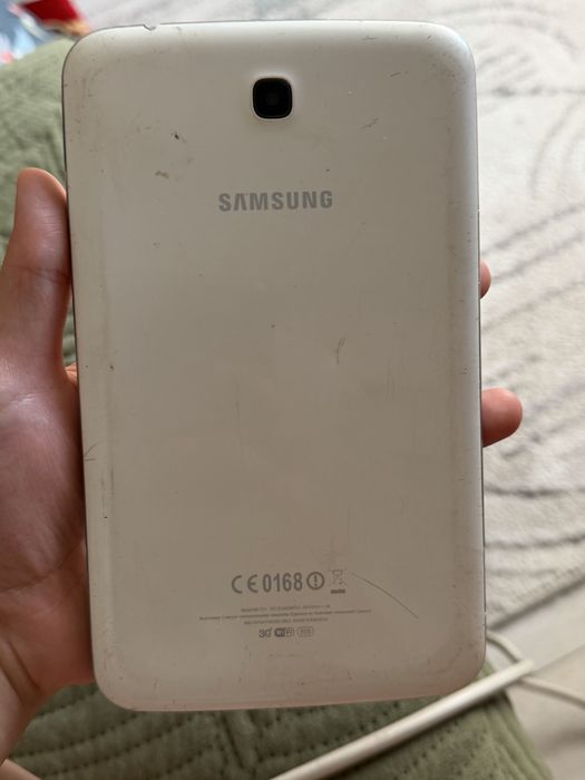 Продам старые телефоны.