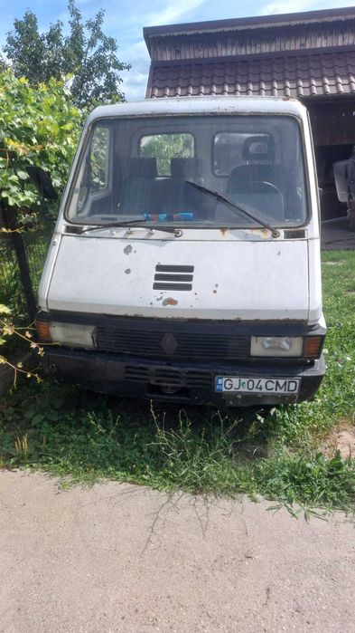 Vand camioneta Renault