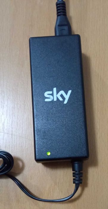 Alimentator DELTA ELECTRONICS 12V  3 .34A cu indicator Led