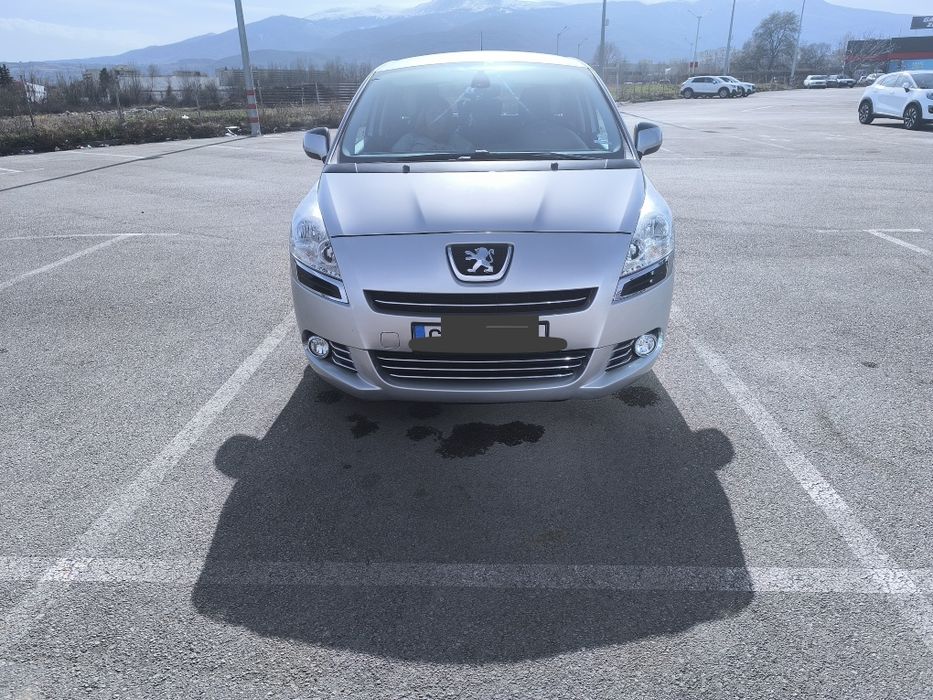 Пежо 5008 бензин