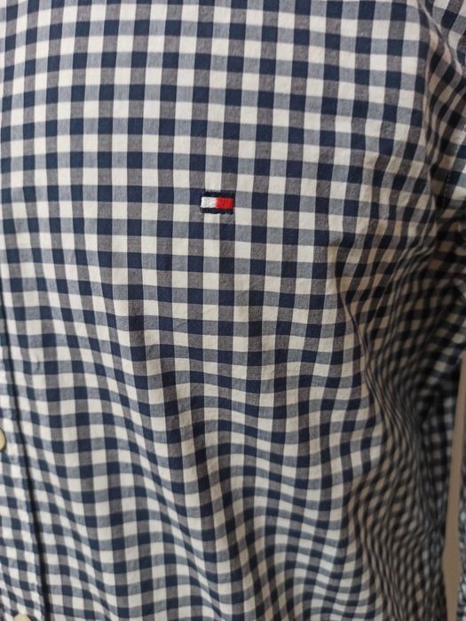 Camasa Tommy Hilfiger  patratele marimea M