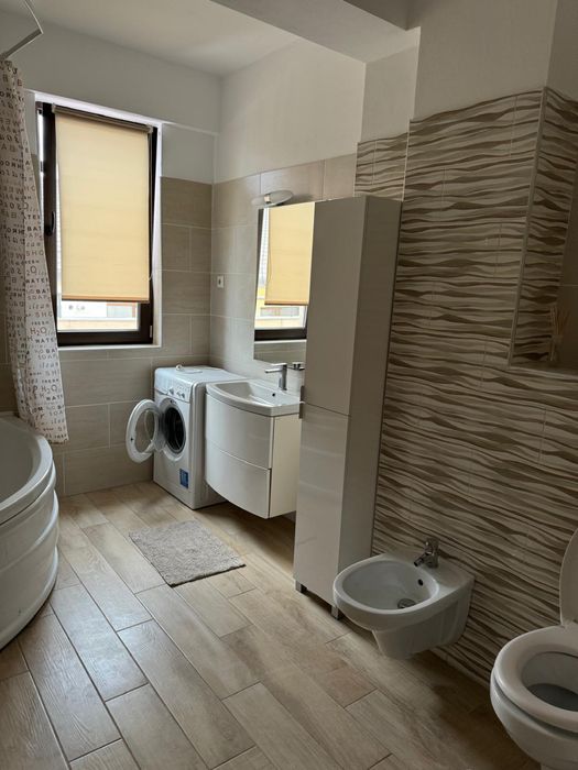 Inchiriez apartament 3 camere – complex Young Residence, Iași