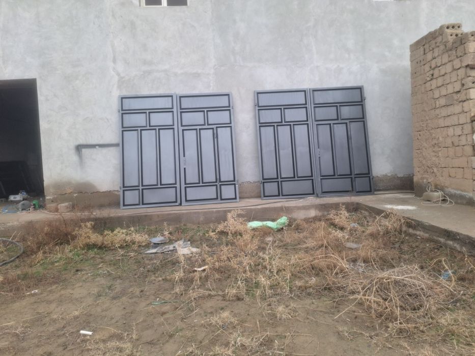 Дарвоза сотилади