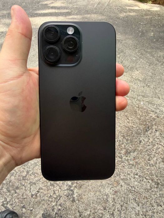 Apple 16 pro max