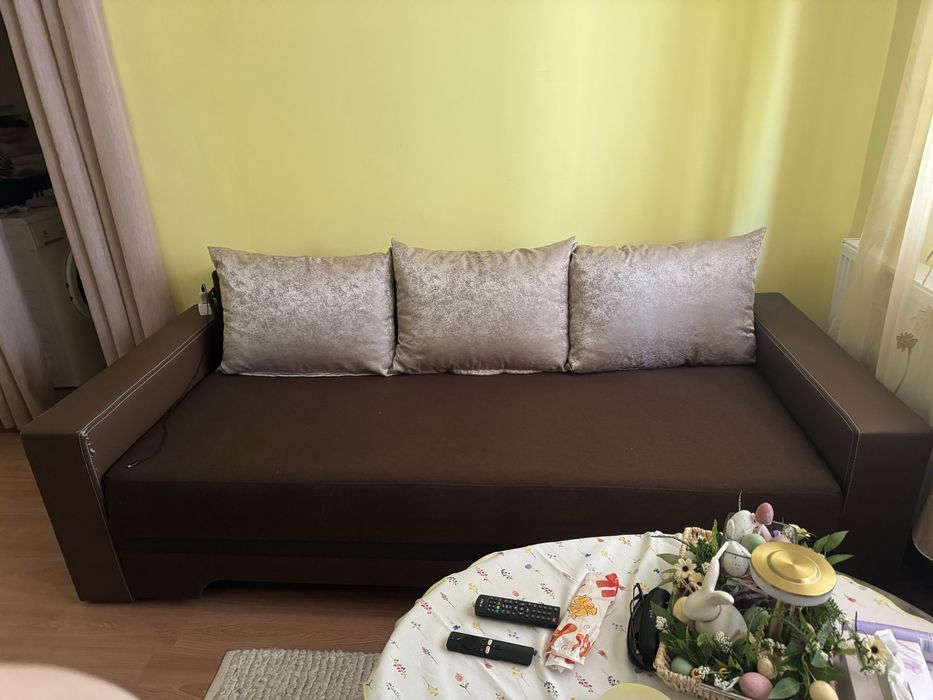 Vand Canapea extensibila cu lada de depozitare