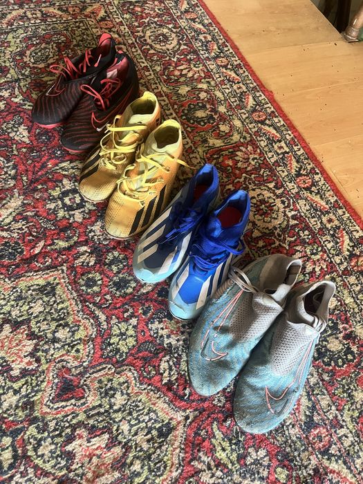 Футбольные бутсы