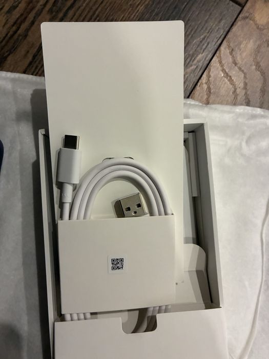 Oppo A6X чисто нов