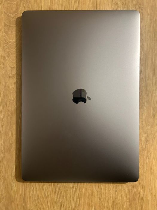 Macbook pro 16 touchbar