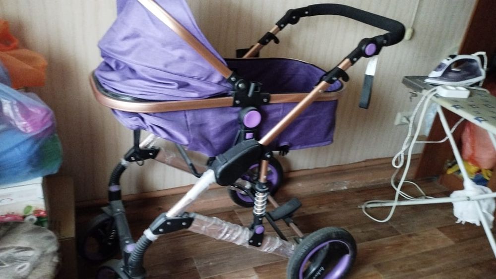Продается детская коляска Belecoo