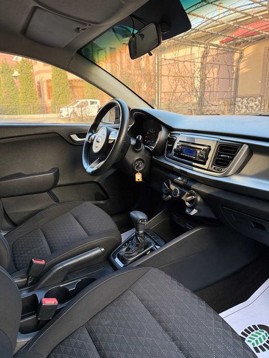 Продается Kia Rio 2018г (53,180 тыс пробег) Цвет Темно-Серый