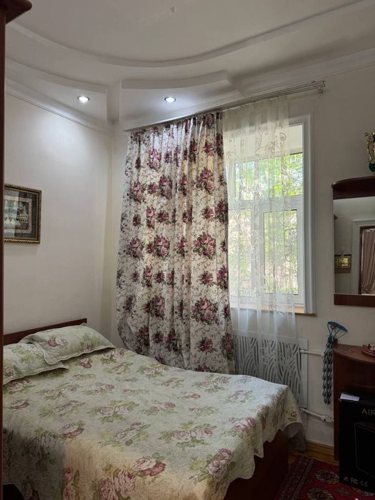 Продам кв на Ц-1 2ком Детский мир Сквер Амира Тимура Internation schol