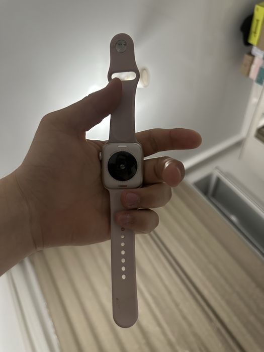 Apple watch se gen2 белый
