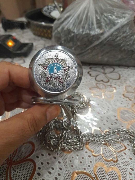 Продам карманные часы Molnija (СССР, винтаж)