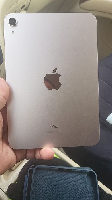 Продаю айпад 6 мини