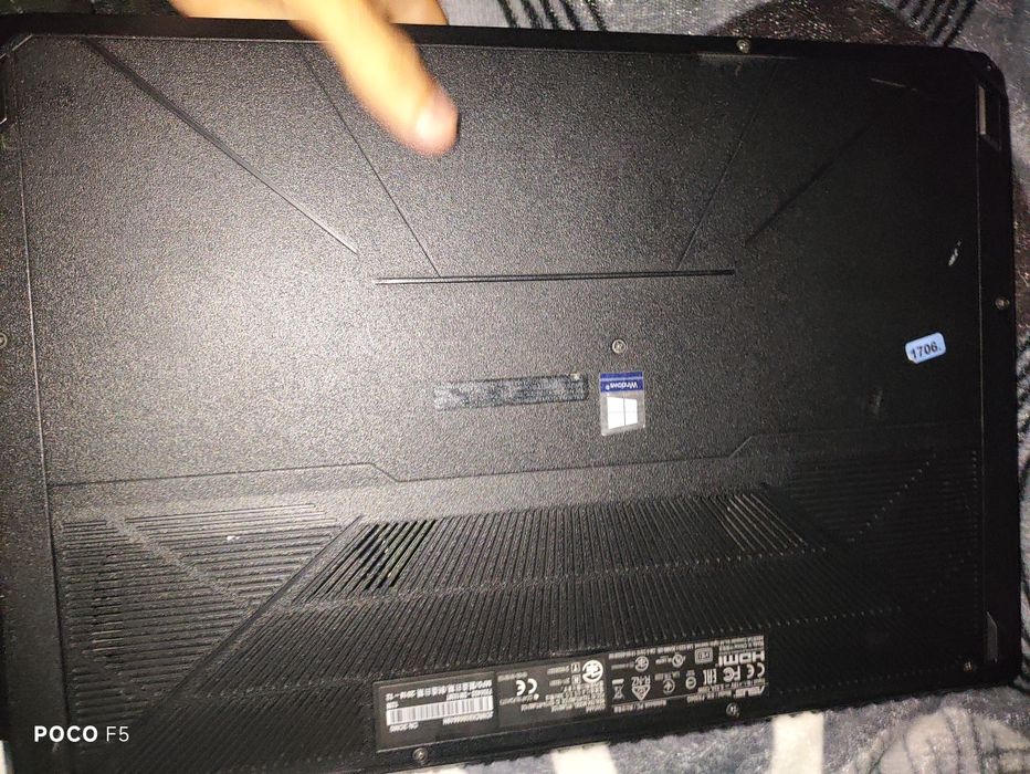 Laptop asus tuf i7 8th gen