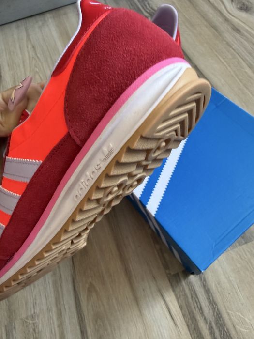 Оригинални цветни маратонки Adidas SL72 ! 40,41,42,44 н