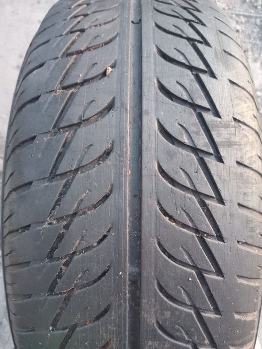 Продам шину. 205/60 R 15