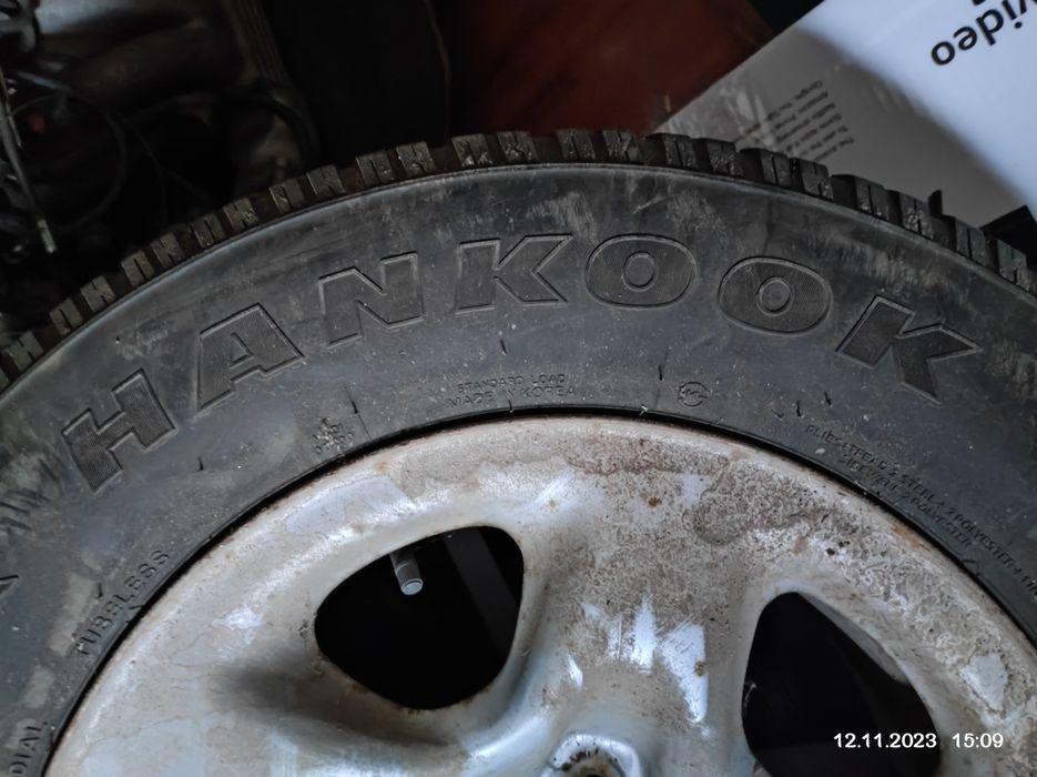 Продам зимнюю резину б/у