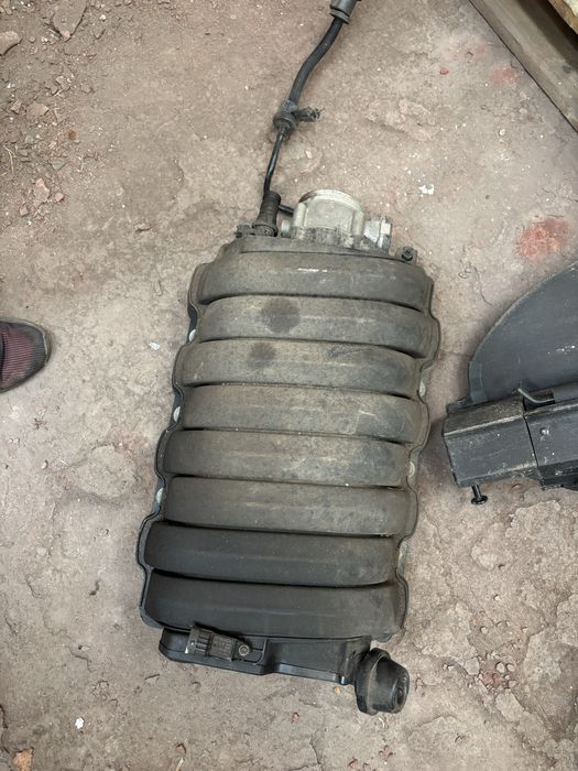 Всмукателен колектор за porche  panamera 4.8s