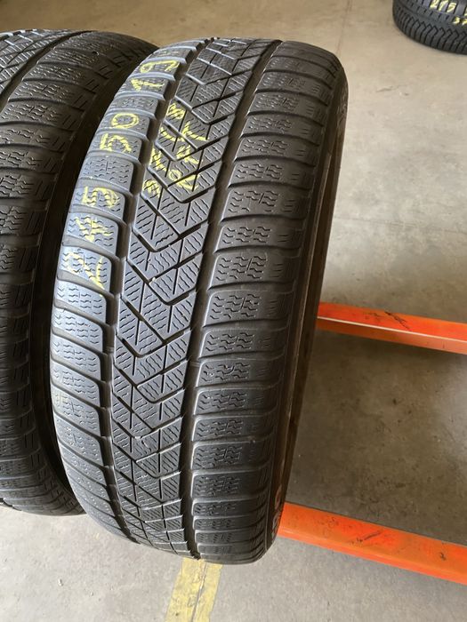 Anvelope iarna 245/50/19 Pirelli Sottozero 3 RFT 245 50 19 R19