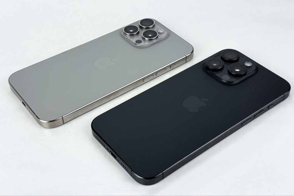 Apple iPhone 15 Pro Max 256GB Natural / Black USA Перфектен! Гаранция!