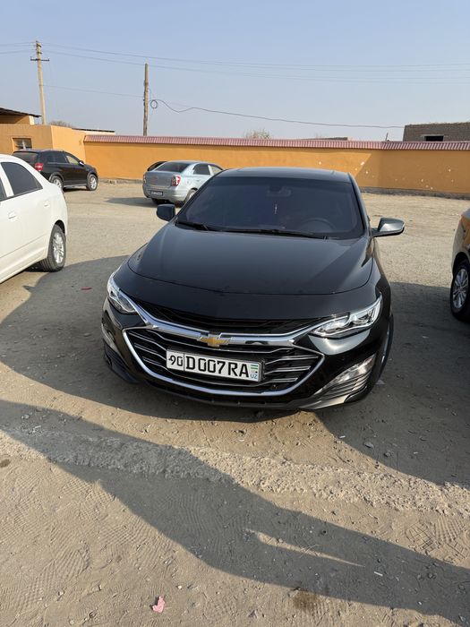 Chevrolet Malibu 2022 — 2