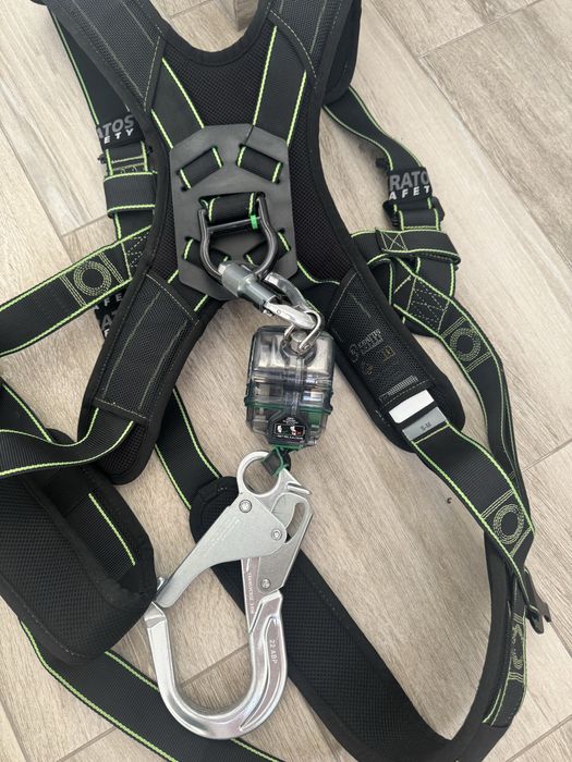 Vand harnes aproape nou