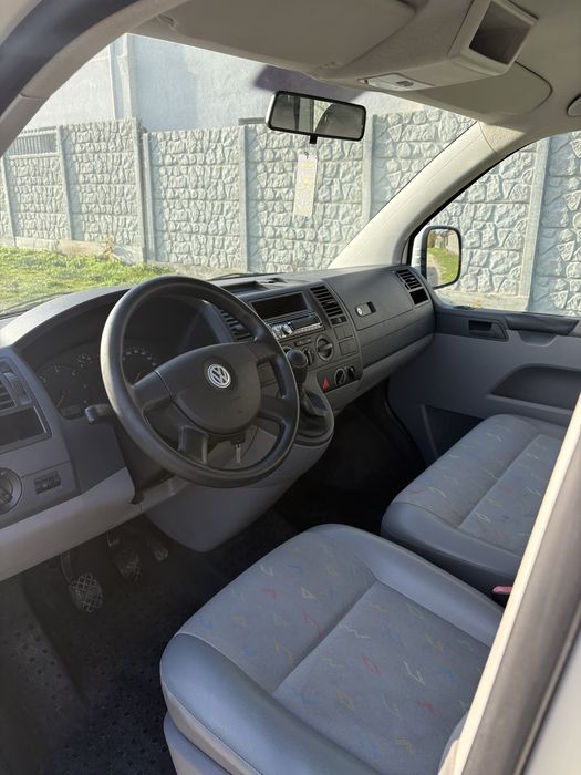 VW T5Caravel 9locuri 2010,1.9 TDI 105CP,AC.Euro4 RAR efectuat