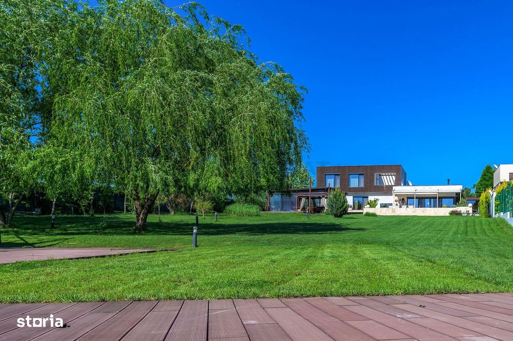 Deschidere catre lac | Piscină & Garaj pentru Barcă | Comision 0