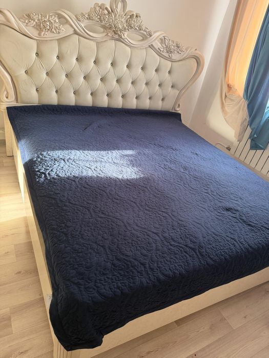 Кровать  размер 200*200  с матрасом
