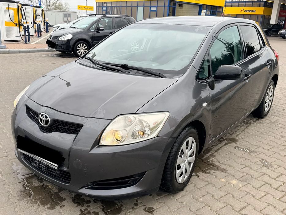Toyota Auris Toyota Auris, benzina, 1.33L, 101 CP, 2010 - Unic proprietar