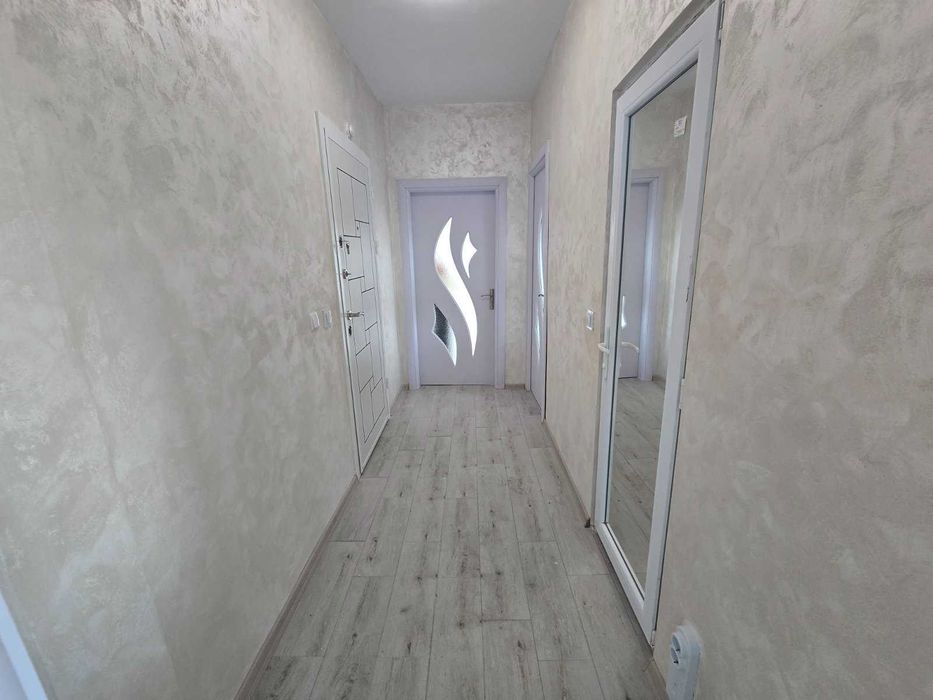 Продава се Тристаен апартамент в Шумен, Военно училище - 65 кв.м за 1569 €/кв.м - Снимка #3