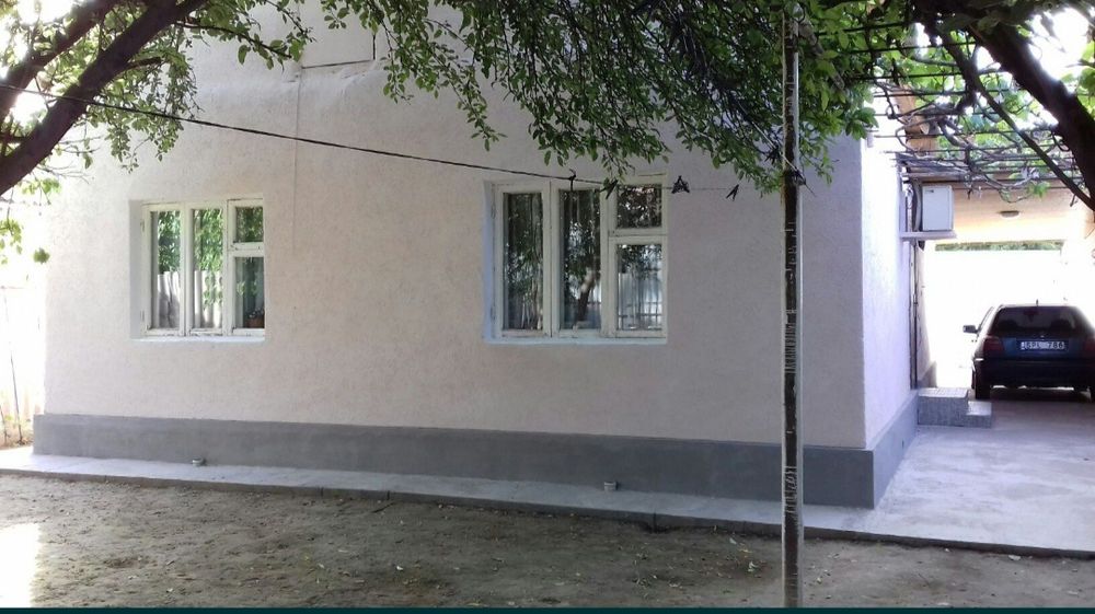 Продаётся жилой дом в хорошем районе.