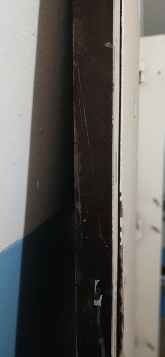 Temir eshik sotiladi