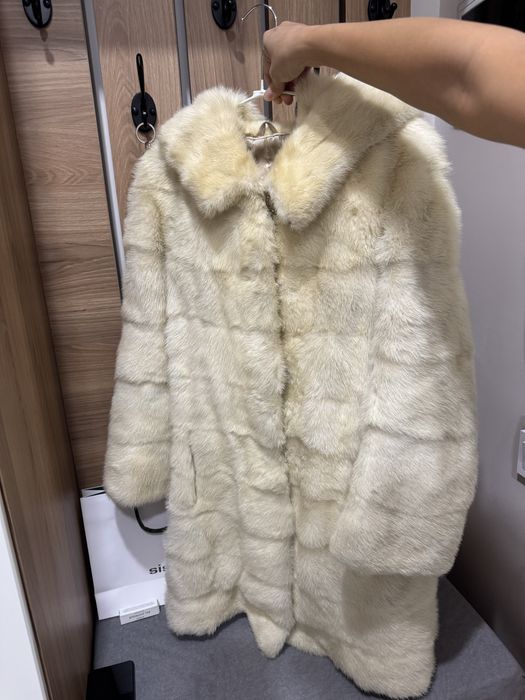 Норковая шубка с капюшоном