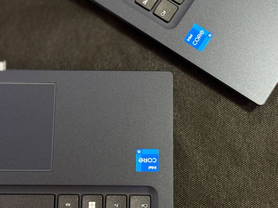 Asus Vivobook Core I5 katta ekran kuchli biznes toifadagi noutbook