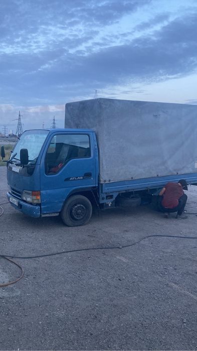 Продаю Ниссан Атласс