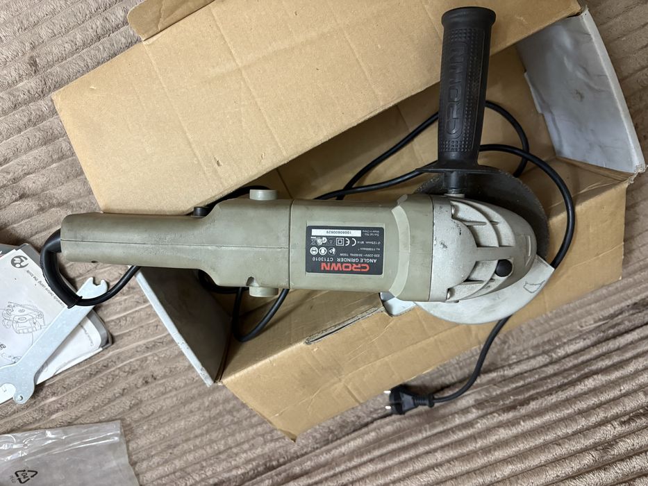 Продаю болгарку. В отличном состоянии